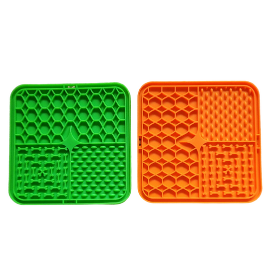 3 GRID LICKI MATS IN 2 COLORS